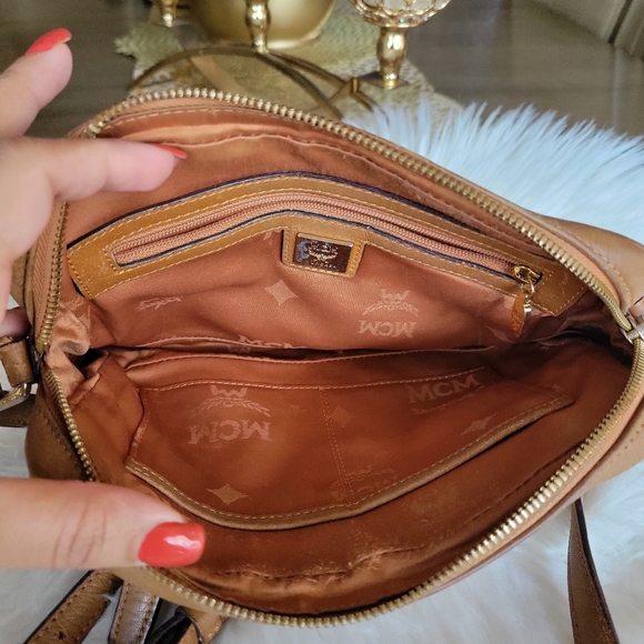 100% Authentic congnac MCM vintage crossbody bag - Picture 8 of 15